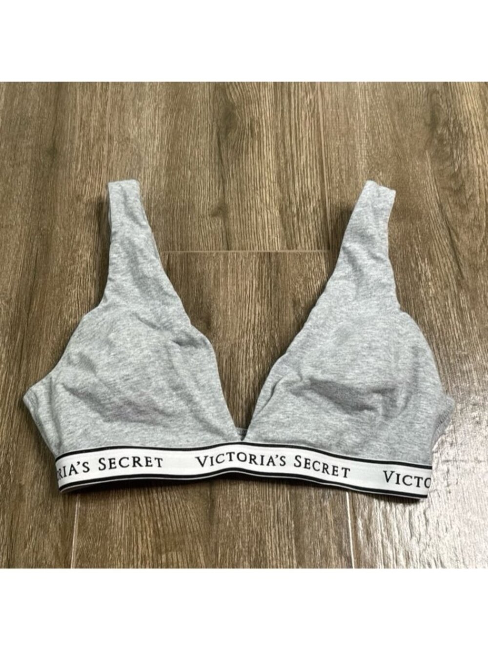 Victoria’s Secret Logo Band Wireless Plunge Bralette Gray Size S